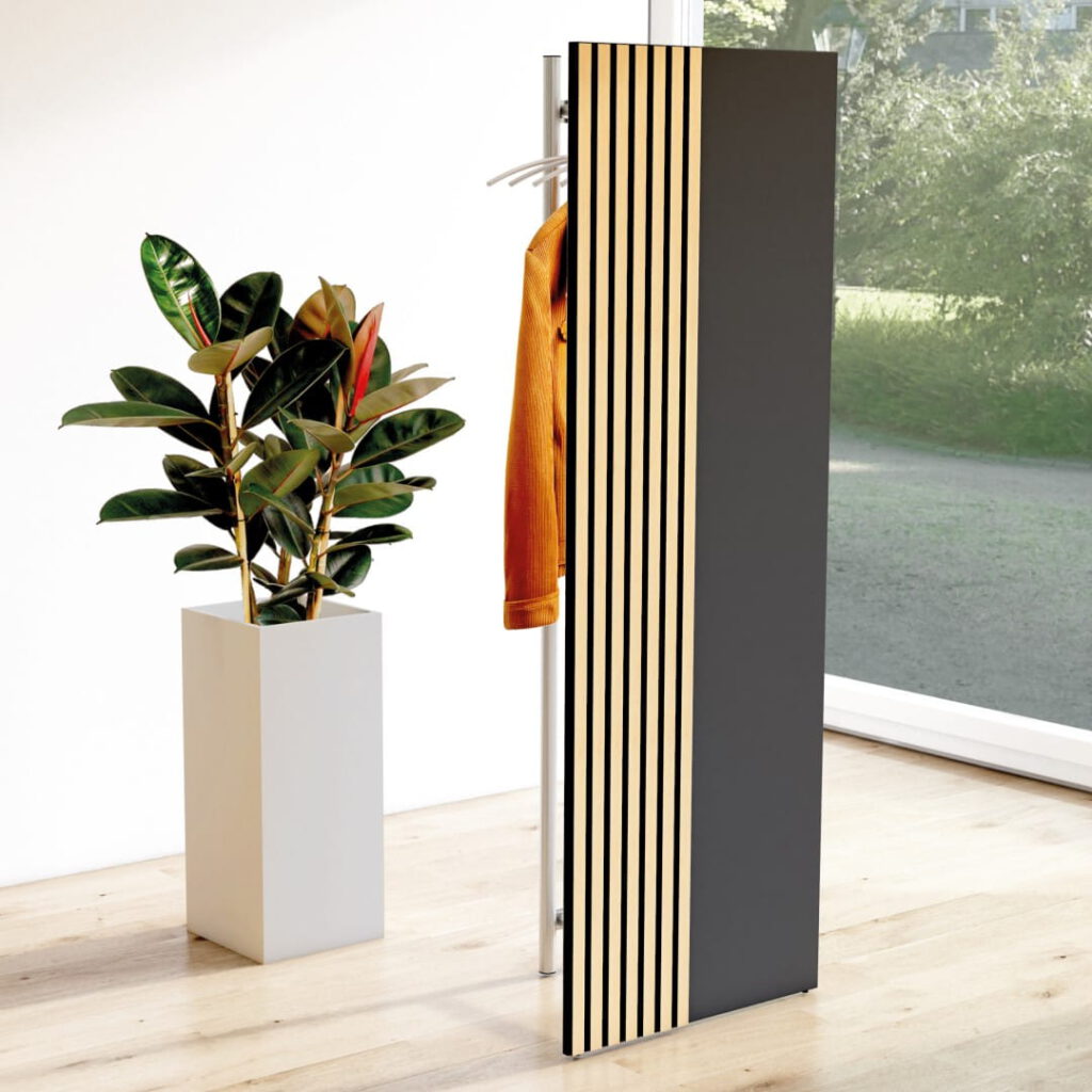 Freistehende Standgarderobe Oxford in Anthrazit mit fünf Bügeln, Front aus geräuschdämpfenden Paneelen aus recyceltem PET-Filz und Holzfurnier in Eiche hell.